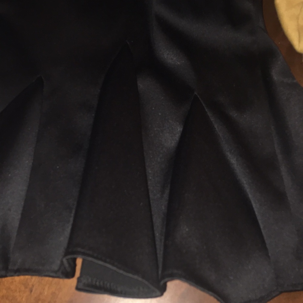 Js Collections: Scalloped Hem Formal Skirt - image 5